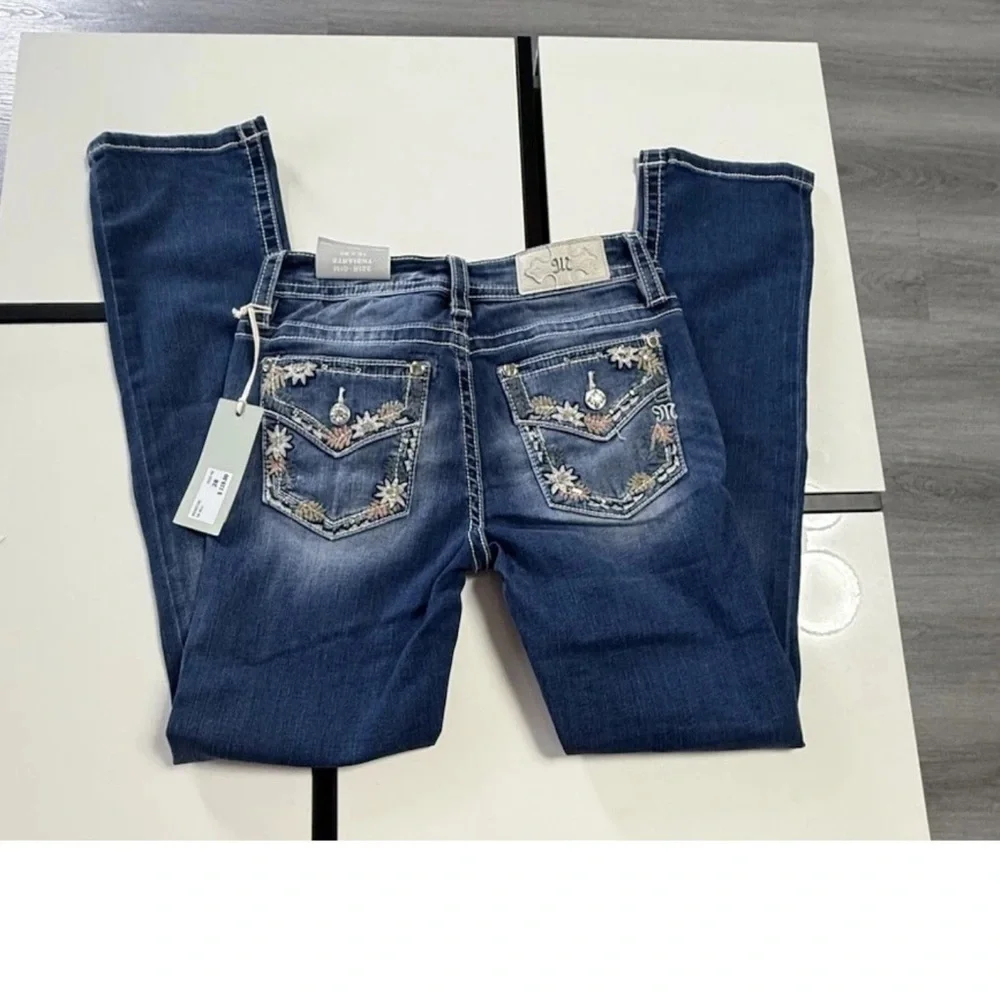 Miss Me Skinny Jeans | Embellished Floral Back Pockets | Stretch Denim
26x31 - Picture 1 of 15